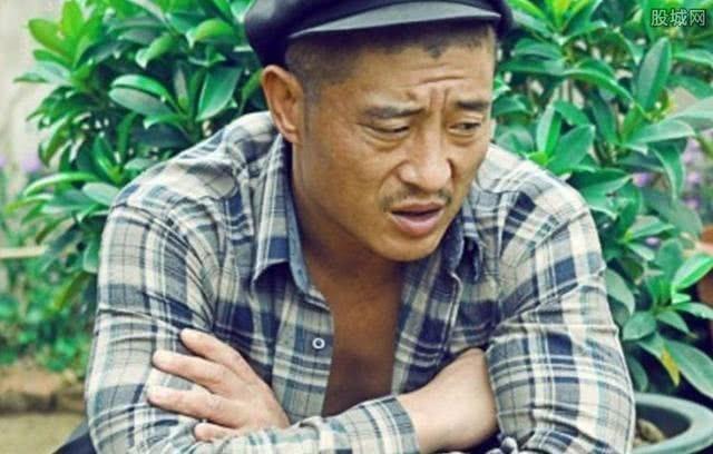 父亲被“刘老根”放弃后,95年出生的她替父亲赢得了骄傲
