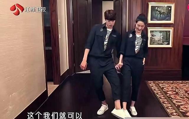 魏大勋:让哥哥亲一口,李沁直言可以随便亲,网友看清后都笑喷了