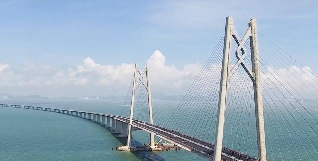 港珠澳大桥修建花了1000多亿,这笔钱都是谁出的?