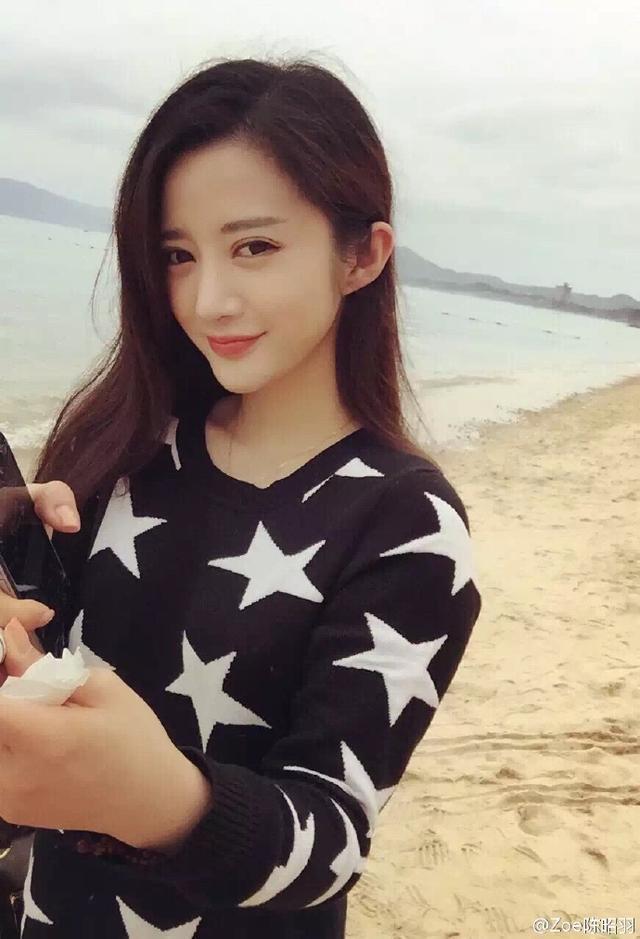 曾是郑爽闺蜜,如今接不到剧本转做微商,身陷代孕整容风波