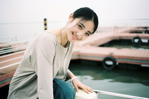 描写女孩笑容的句子51句
