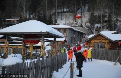 ​雪乡在哪个城市(黑龙江牡丹江：魅力雪乡醉游人)
