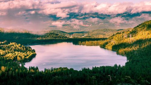 在海边看日出的文案