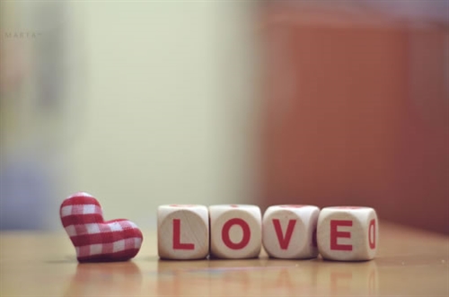 清晨深夜的酒的句子(优选83句) 清晨深夜的酒的句子(优选83句)