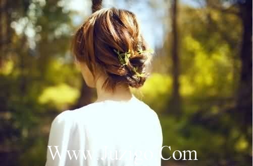 介绍班级的一段话介绍班级同学的一段话(精选55句)