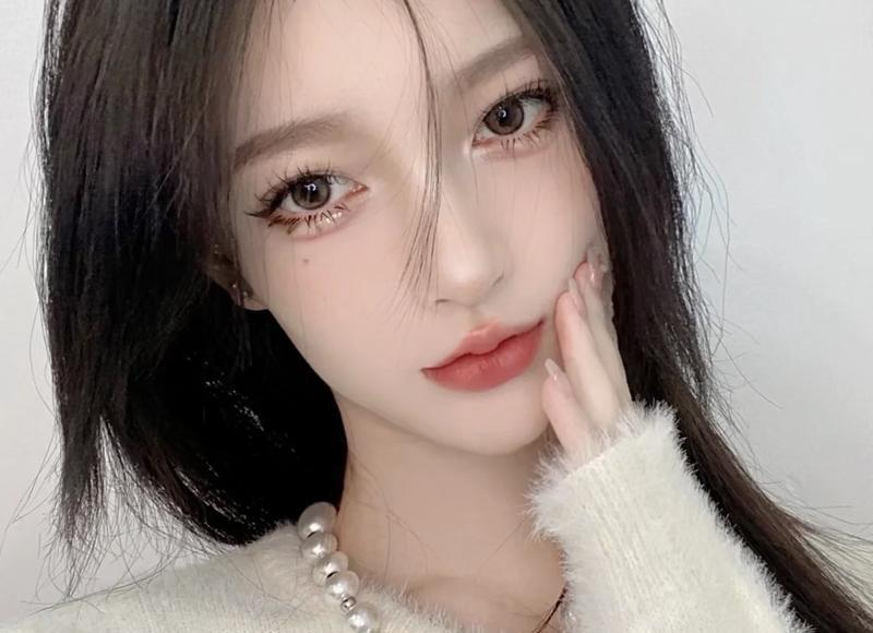 女朋友朋友圈没有我正常吗？ 女朋友朋友圈不秀恩爱的原因