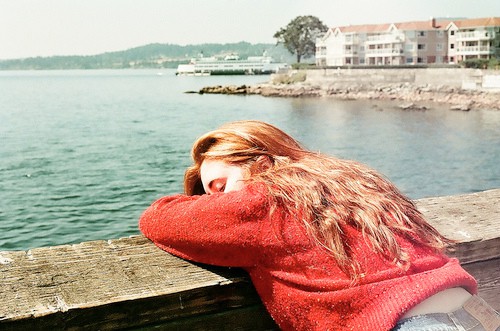 一晃又快过年了说说:再不努力赚钱就要过年了(56句)