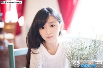 男人的大包包图片